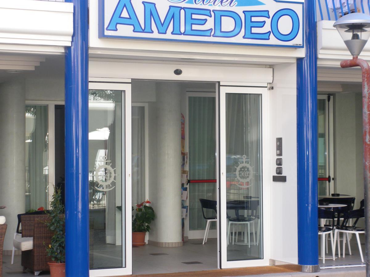 Hotel Amedeo Misano Adriatico Dış mekan fotoğraf